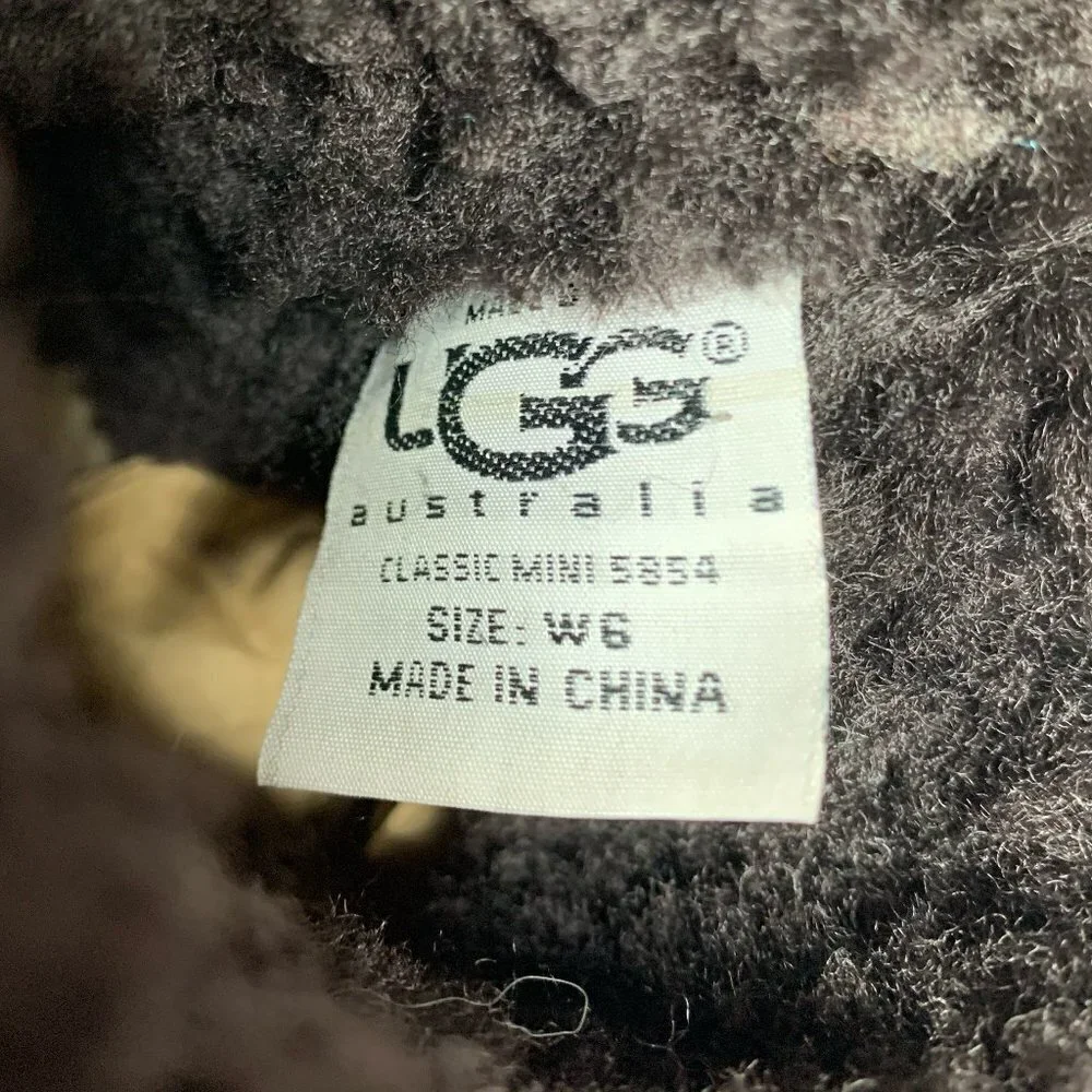 UGG Women Boots Size 6 *